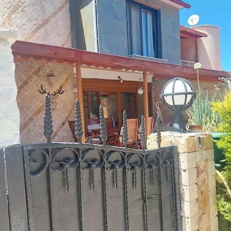 Sifne Yali'da 4 9kisi Yatak Kapasite Manzarali Сasa de vacaciones *