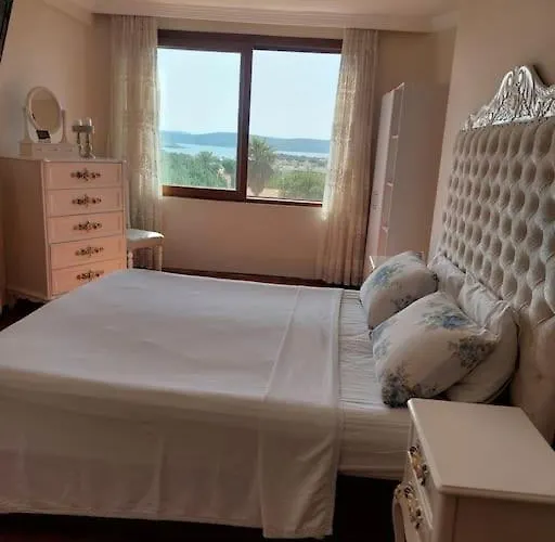 Sifne Yali'da 4 9kisi Yatak Kapasite Manzarali Casa de Férias *