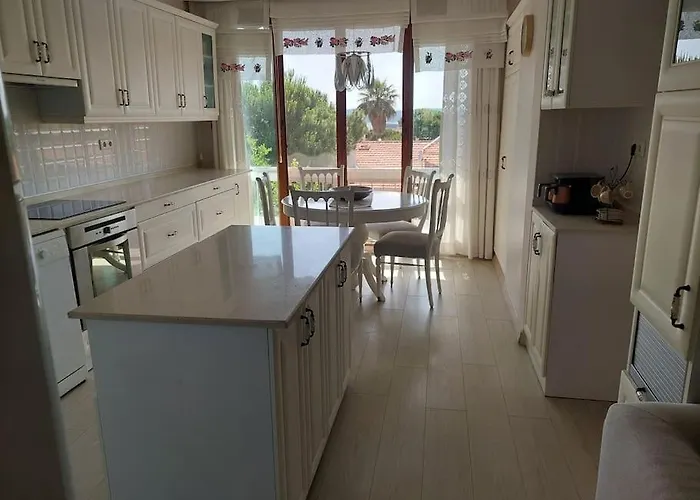 Casa de Férias Sifne Yali'da 4 9kisi Yatak Kapasite Manzarali Çeşme