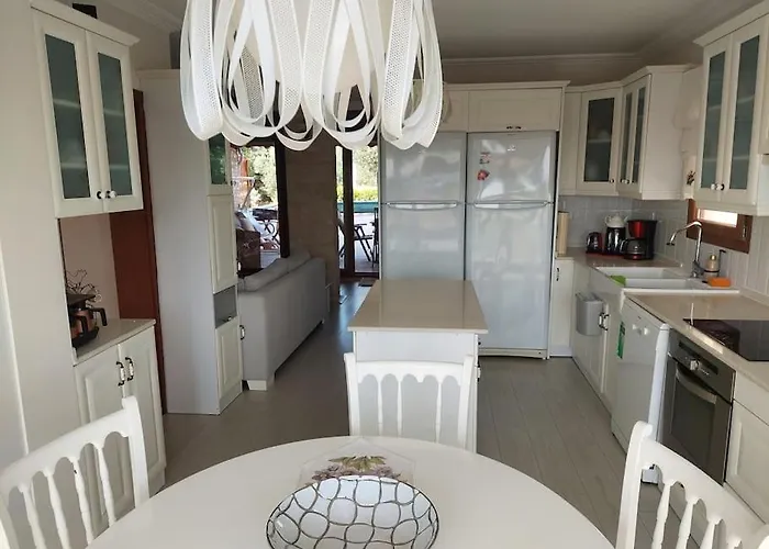 Casa de Férias Sifne Yali'da 4 9kisi Yatak Kapasite Manzarali