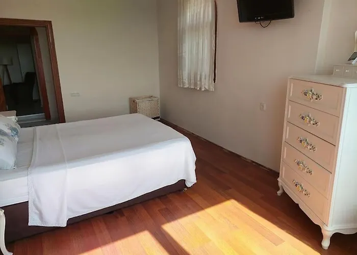 Sifne Yali'da 4 9kisi Yatak Kapasite Manzarali *