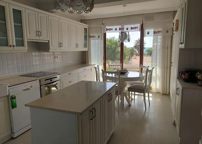 Sifne Yali'da 4 9kisi Yatak Kapasite Manzarali Casa de Férias *